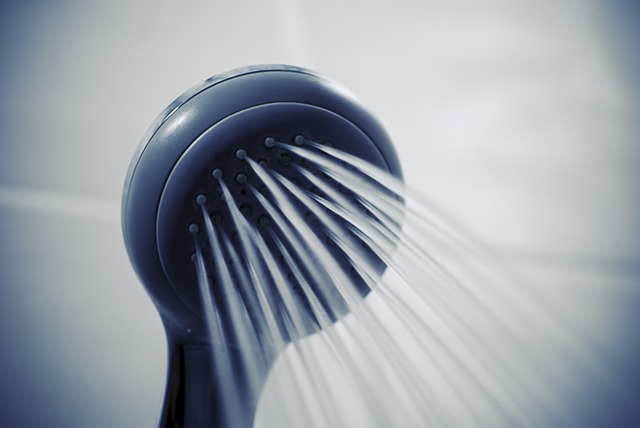 showerhead with water running